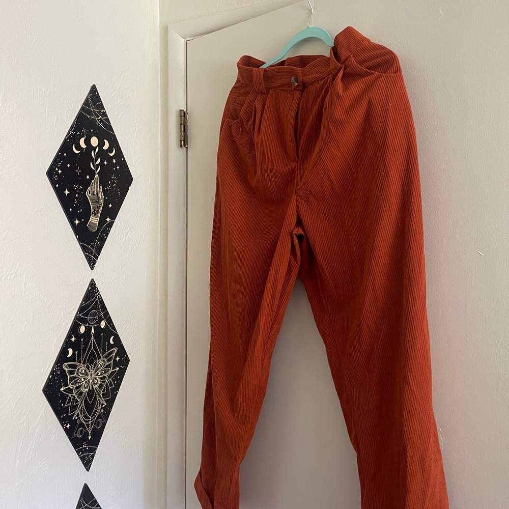 Brown Cropped Ankle Pants with Relaxed Fit